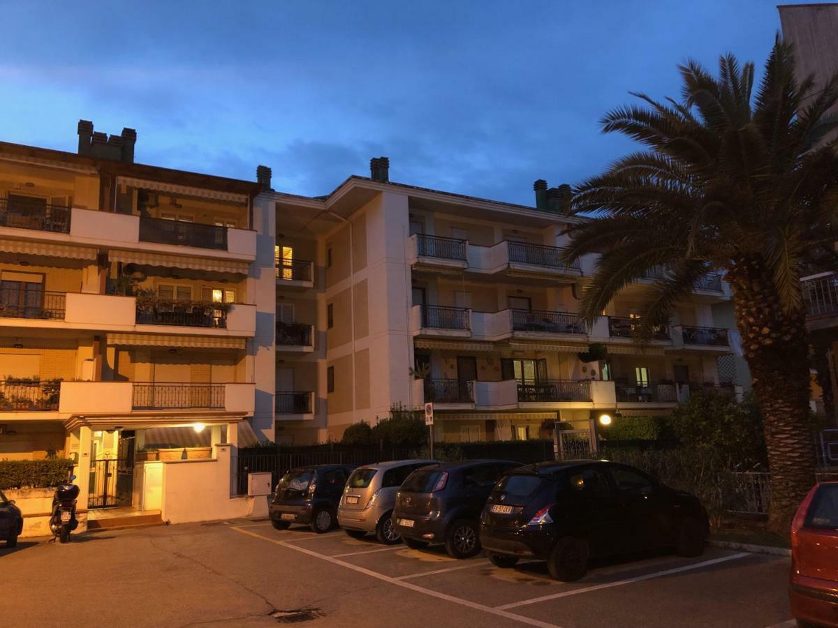 Casavacanze Estate 2 San Benedetto del Tronto Exterior photo